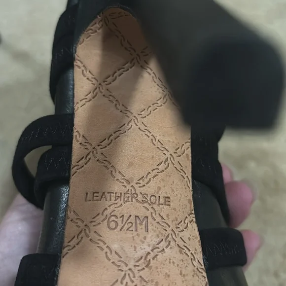 L.A.M.B. Heels - Picture 4 of 14